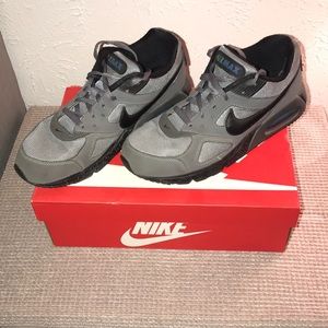 Nike Air Max IVO